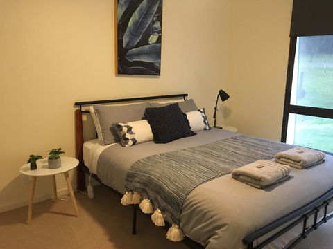 Petes Place - Sydney Tourism 1