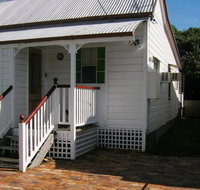 Pine Cottage - Sydney Tourism