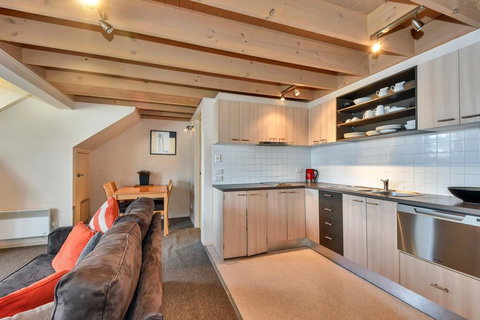 Pinot - Sydney Tourism 2