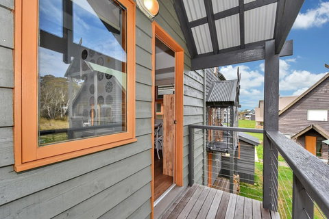 Piqueos 2 - Sydney Tourism 1