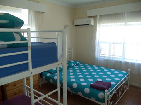 Port Adelaide Backpackers - Sydney Tourism 3
