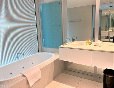 Private Apartments At Q1 - Sydney Tourism 1