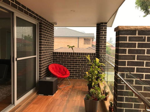 Private Room In Modern, Comfortable Home Stay - Sydney Tourism 2