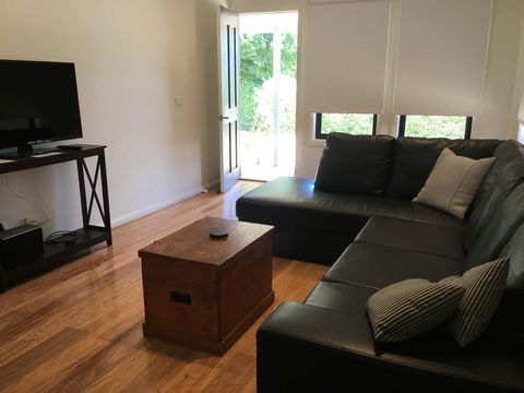 Rail Trail Cottage - Sydney Tourism 1