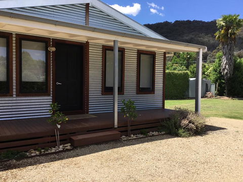 Rail Trail Cottage - Sydney Tourism 0