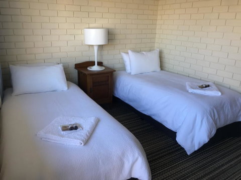 Railway Hotel Dorrigo - Sydney Tourism 1