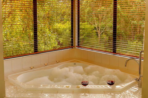 Rainbow Trail Chalets - Sydney Tourism 3