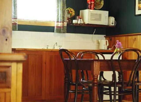 Red Brier Cottage Accommodation - Sydney Tourism 2