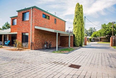 Regent Retreat - Echuca Moama Holiday Accommodation - Sydney Tourism 2