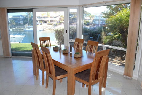 Relax At The Marina - Sydney Tourism 0