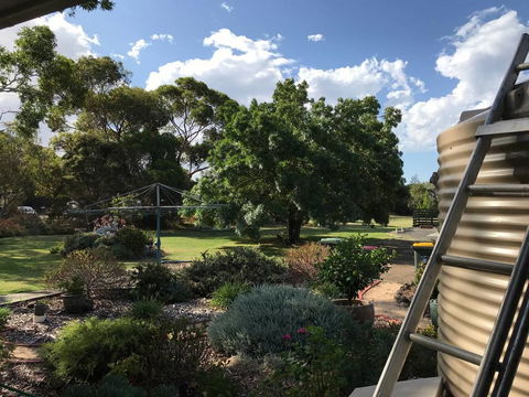 Relaxing Geelong Studio - Sydney Tourism 3