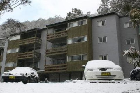 Retro 2 Bedroom Apartment - Sydney Tourism 0