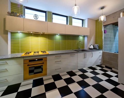 Retro House - Sydney Tourism 1