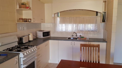 Rise N' Shine - Min Stay 4 Nights - Sydney Tourism 3