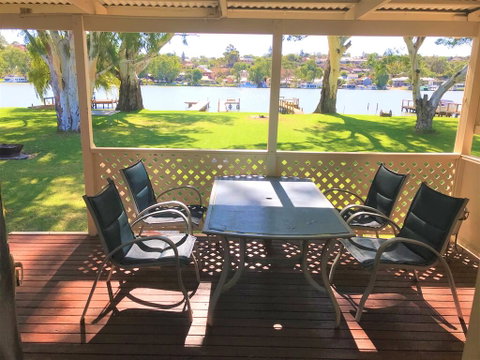 Riverfront Getaway - Mannum - Sydney Tourism 1