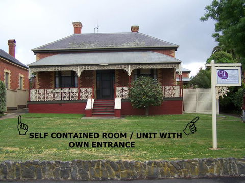 RJ's Bed & Breakfast - Sydney Tourism 3