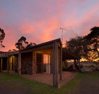Rockbank Retreat - Sydney Tourism