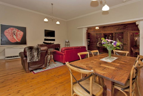 Rose Cottage - Historic Luxury - Sydney Tourism 3