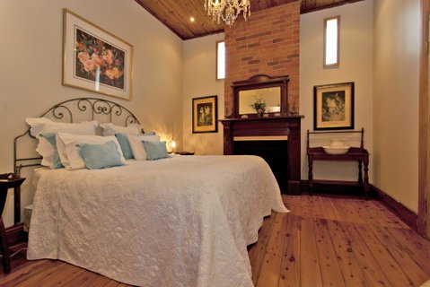 Rose Cottage - Historic Luxury - Sydney Tourism 2