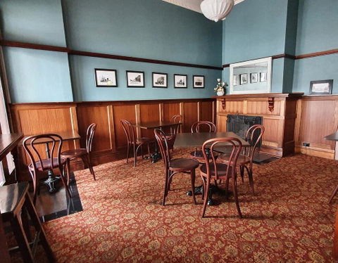 Royal Hotel - Sydney Tourism 1