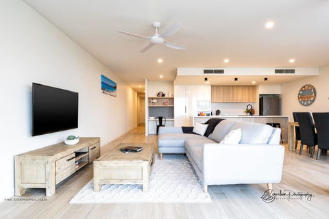 Saltwater Calm At The Cosmopolitan Cotton Tree - Sydney Tourism 0