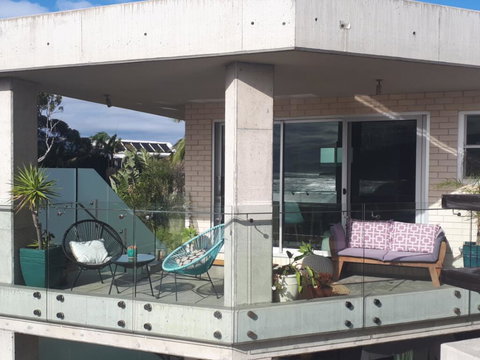 Sandon Point Coastal Abode - Sydney Tourism 0