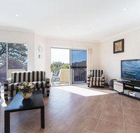 Sandy Point Luxury' 117a Sandy Point Road - air con  foxtel - Sydney Tourism