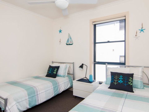 Seachange 11 - Sydney Tourism 1