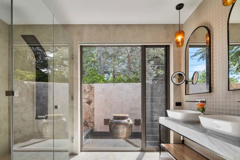 Sequoia Lodge - Sydney Tourism 2