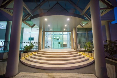 Sfera's Park Suites & Convention Centre - Sydney Tourism 0
