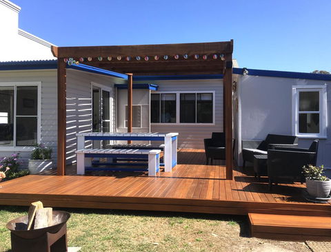 Shellharbour Beach Cottage - Walk Onto Patrolled Beach With Flags In Summer - Sydney Tourism 0