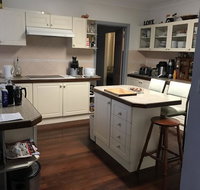short stays at Janines - Sydney Tourism