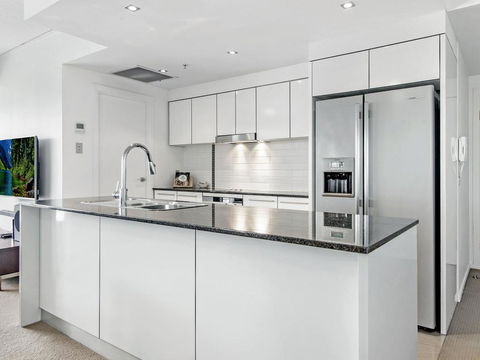 Sierra Grand Broadbeach Private 2 Bedroom - Sydney Tourism 1