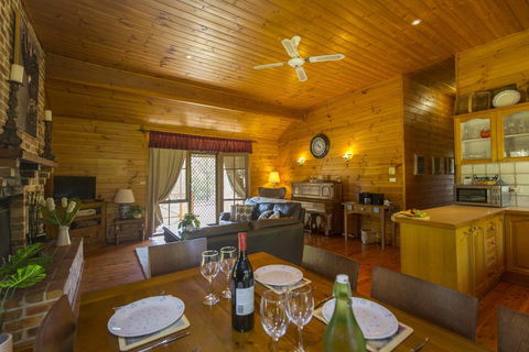 Silky Oak Cottage - Sydney Tourism 2