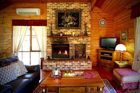 Silky Oak Cottage - Sydney Tourism 1