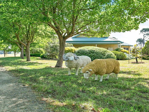 Sinden Park - Garden, Swimming Pool, Rural Vistas - Sydney Tourism 2