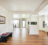 Skymirror Villa - Sydney Tourism