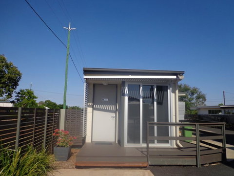 Smart Stayzzz Inns - Sydney Tourism 2