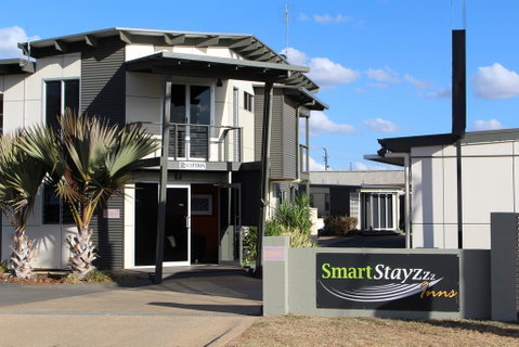 Smart Stayzzz Inns - Sydney Tourism 0