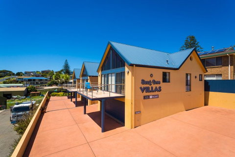 Snug Cove Villas - Sydney Tourism 3
