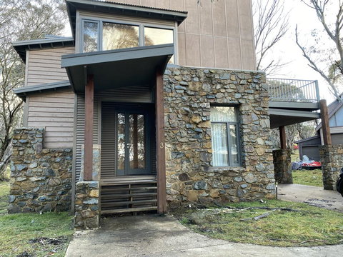 Sonoma Chalet - Sydney Tourism 0