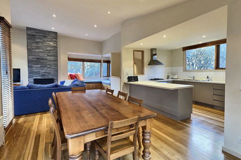 Sonoma Chalet - Sydney Tourism 2