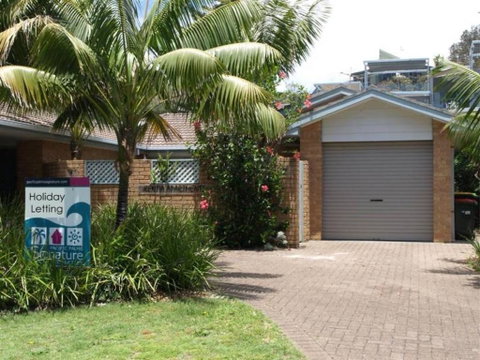 SOUTH BOOMER - PET FRIENDLY - Sydney Tourism 1