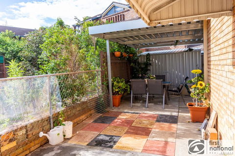 Spoil Yourself With The Perfect Position Of This First Floor Unit - Sydney Tourism 1