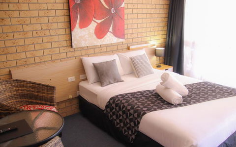 Squatters Homestead Motel - Sydney Tourism 1