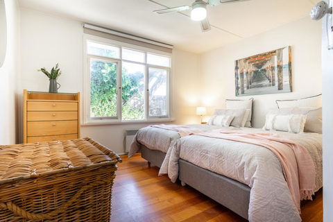 St Ives Cottage - Sydney Tourism 1