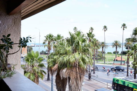 St Kilda Beachfront Penthouse - Sydney Tourism 1