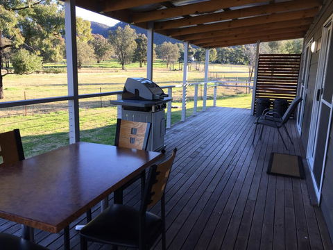 Starline Alpacas Farmstay Resort - Sydney Tourism 1