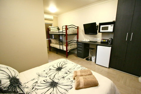 Station Hotel Motel Kurri - Sydney Tourism 3