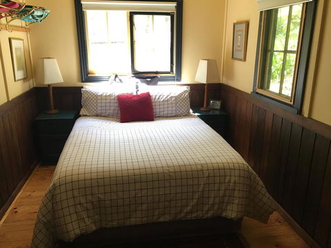 Stringer's Cottage - Sydney Tourism 1